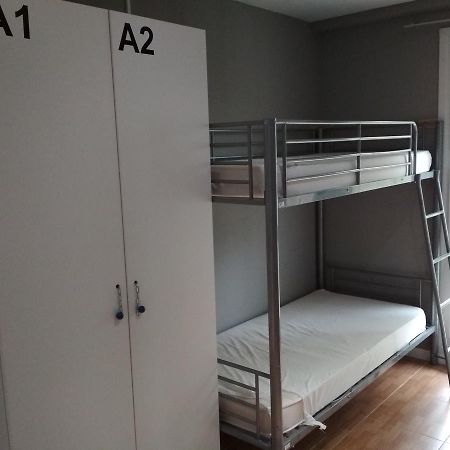 Galerna Zarautz Hostel Екстер'єр фото