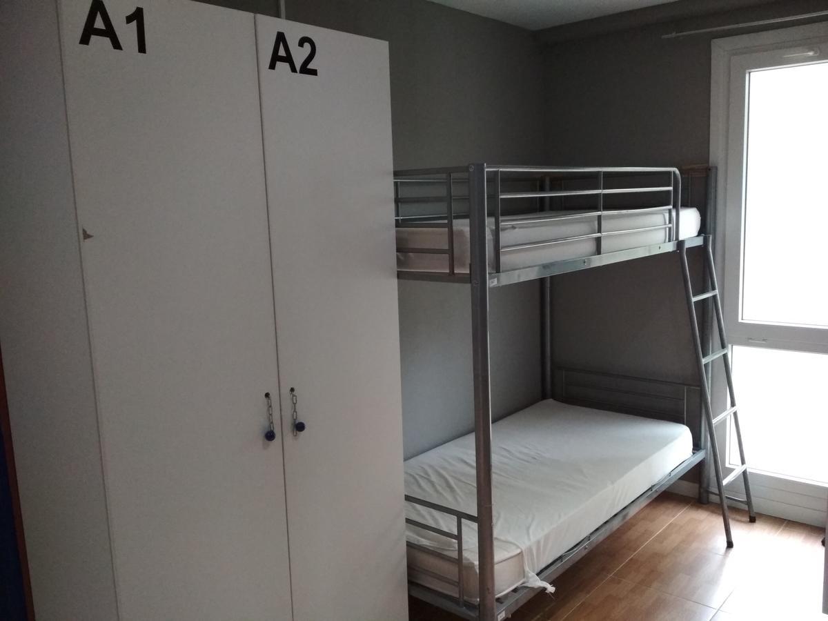 Galerna Zarautz Hostel Екстер'єр фото